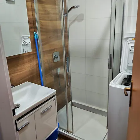 Sunny 1-room With A Balcony And Parking In The Center Апартаменты *